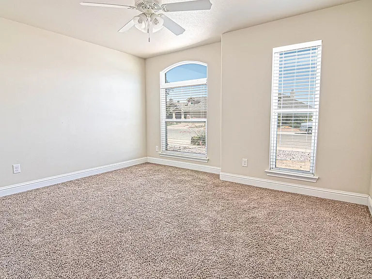 5917 Mile High Ln — Photo 8