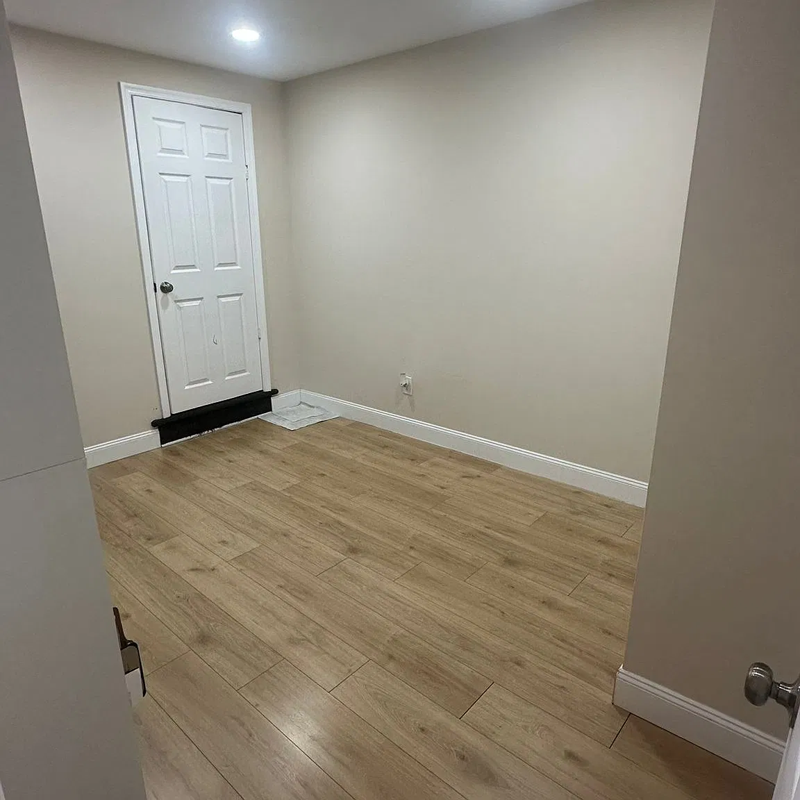 728 Jackson St — Photo 3
