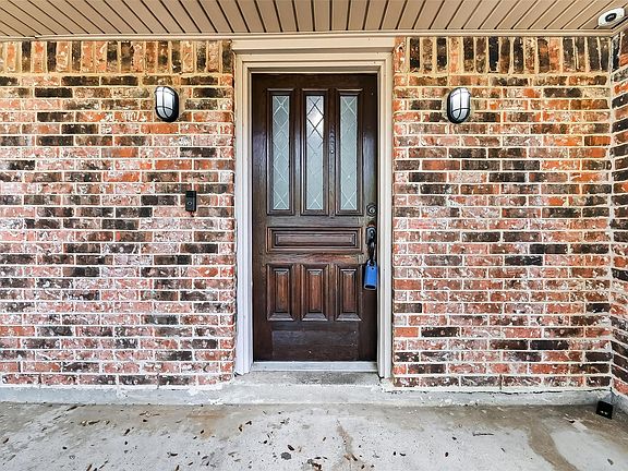 5th image of 4002 Cedar Ridge Ct