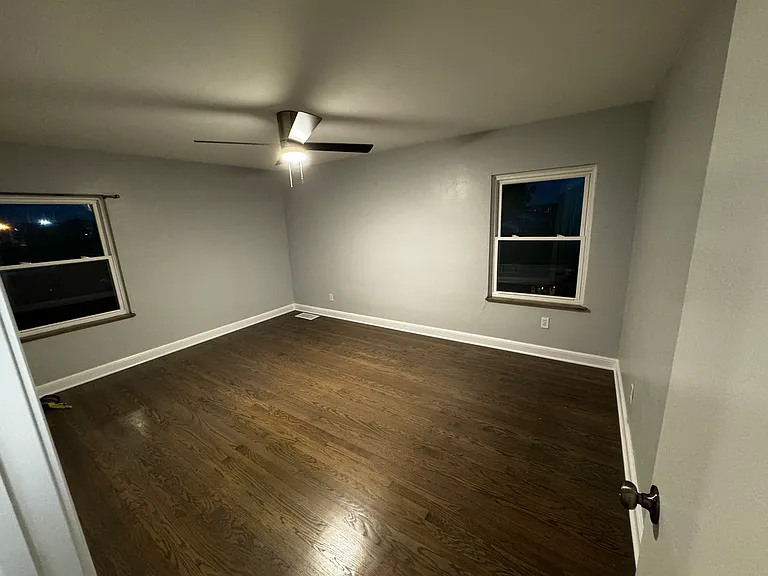 1421 Warwick Ave #2 — Photo 6