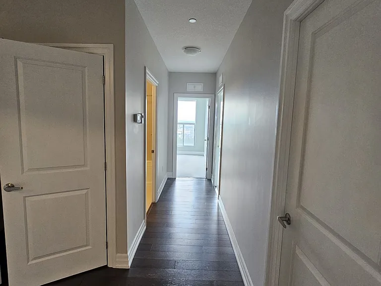 1878 Gordon St #506 — Photo 28