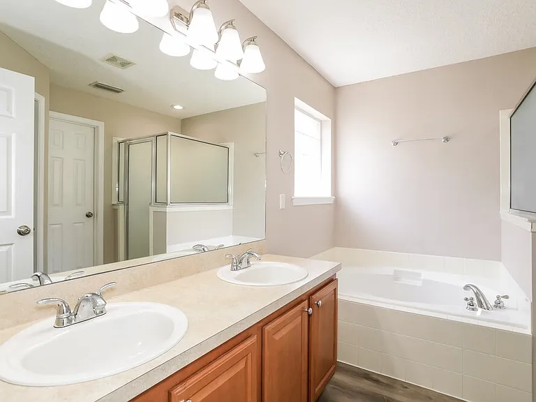 3899 Pebble Brooke Cir — Photo 12
