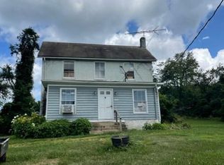 35212 Paxson Rd, Round Hill, VA 20141