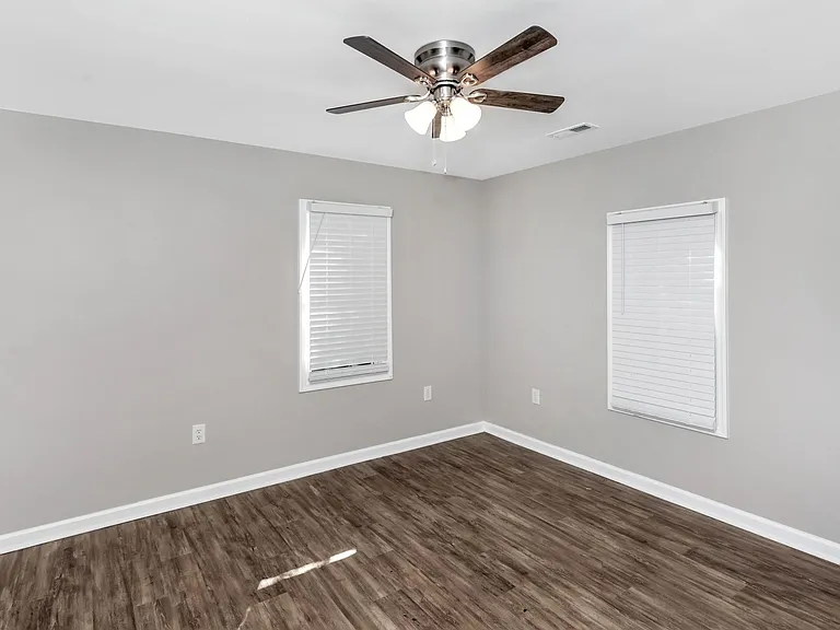 2819 Barbara Dr NW — Photo 13
