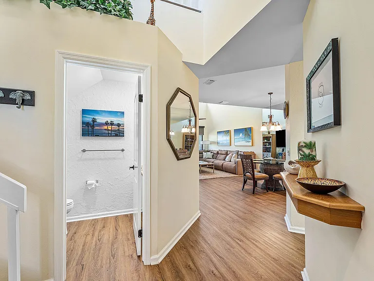 858 Windermere Way — Photo 4
