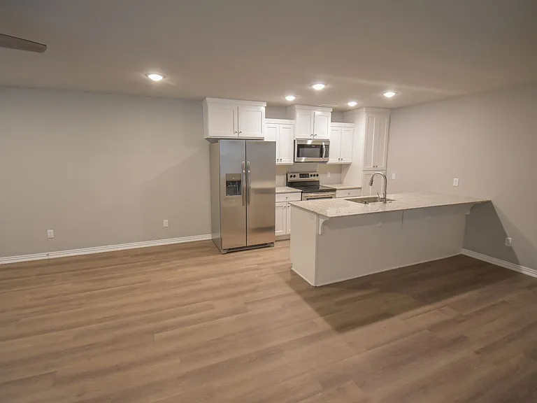 929 W Buchanan St #2 — Photo 3