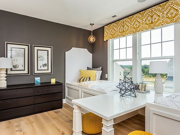 Additional bedroom