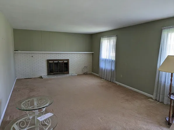 321 Beckenham Rd, Englewood, OH 45322