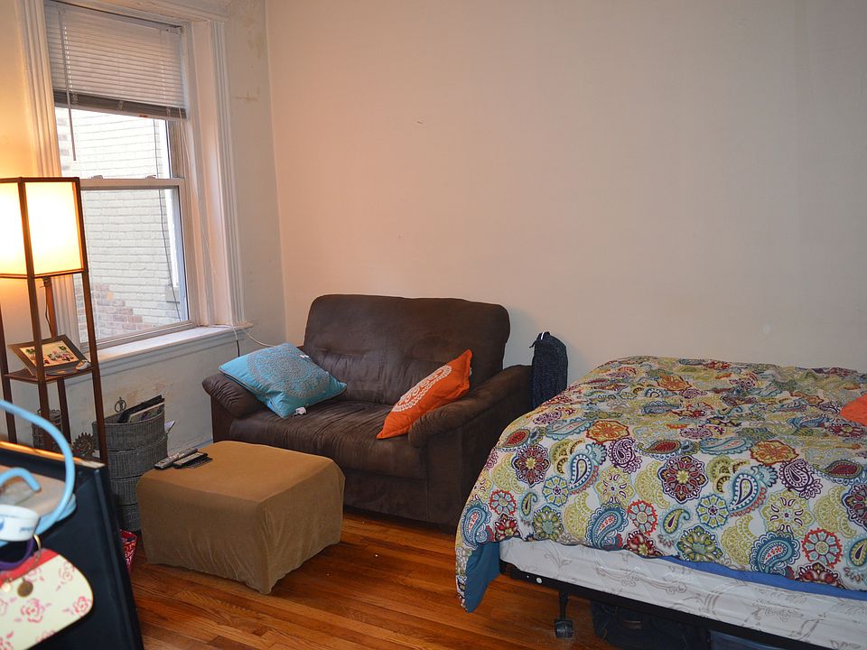 2nd image of 300 Allston St