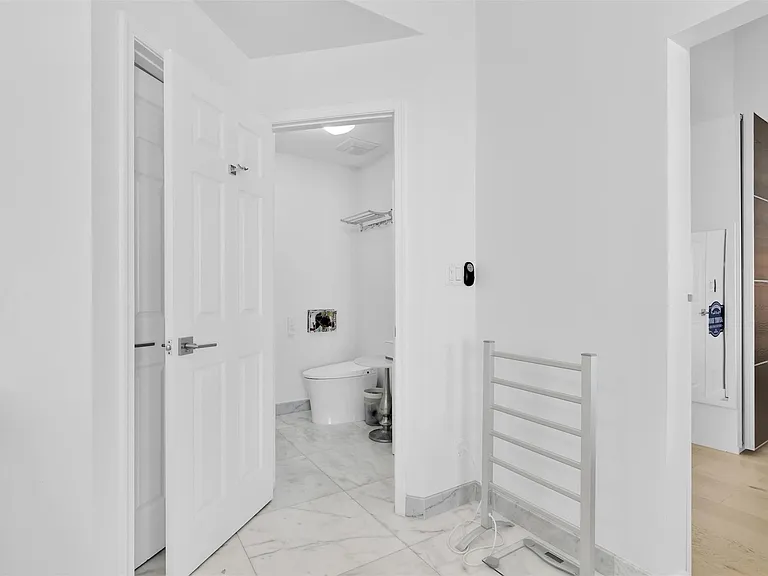 1035 Boca Cove Ln — Photo 41