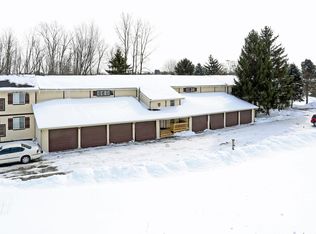 3501 N River Rd #2B-1BA-900SQFT, Fort Gratiot, MI 48059