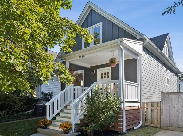 1428 Crain St, Evanston, IL 60202