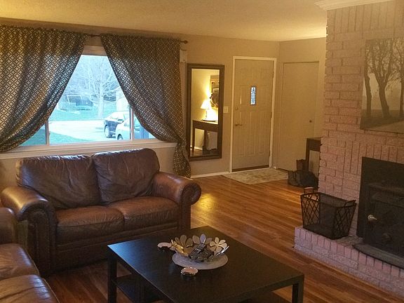5th image of 2909 Dunleavy Dr