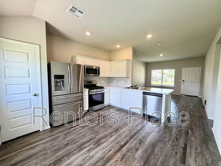 23246 E 113th St S — Photo 4