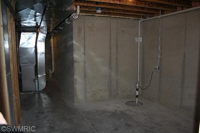 1st image of 4363 Oak Meadow Dr