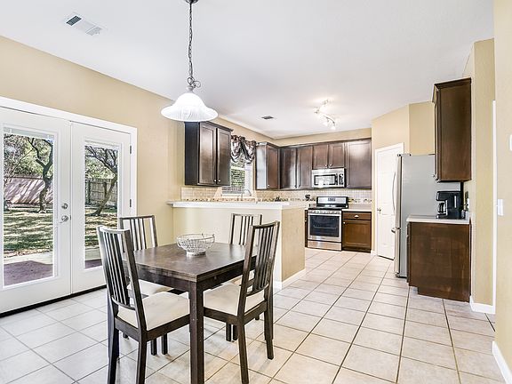 3rd image of 4185 Canyon Glen Cir