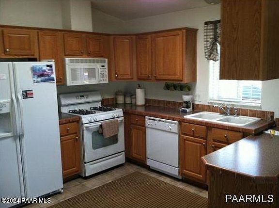 4th image of 1006 N Mountain Brush Dr
