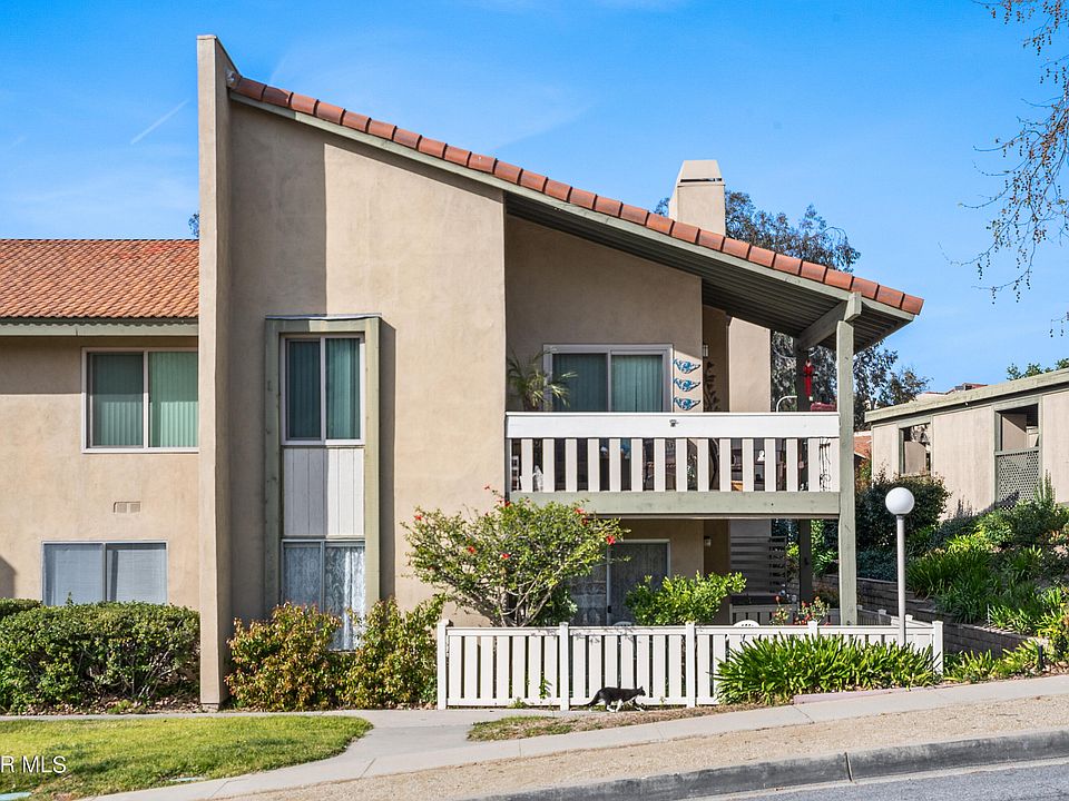 1st image of 221 Oak Leaf Dr #106