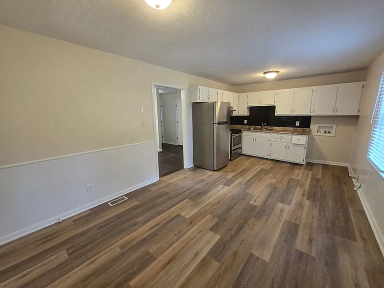 6343 Paddington Ct — Photo 14
