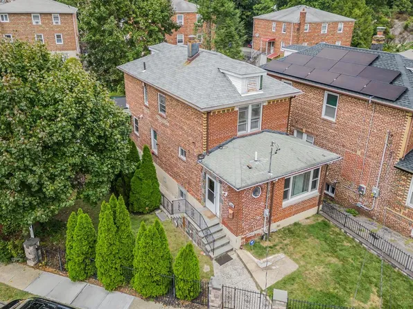 139 Hart Avenue, Yonkers, NY 10704