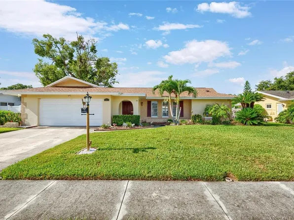 1081 McFarland St, Dunedin, FL 34698