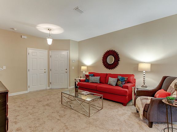 5th image of 2540 Summit View Dr