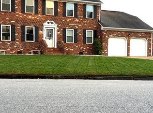 4017 Vinland Cir, Virginia Beach, VA 23456