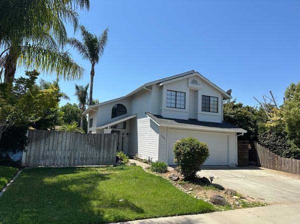 1806 Amber Leaf Way
