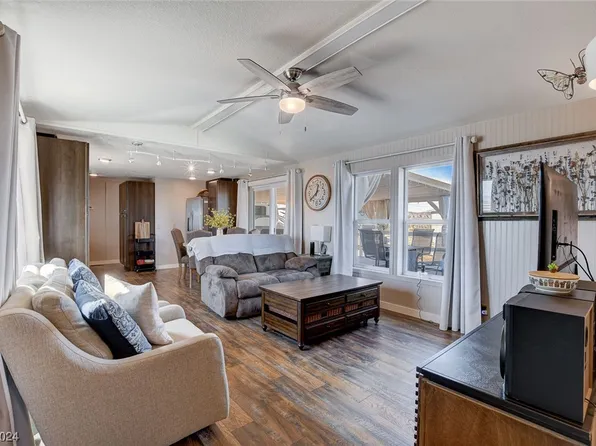 3185 N Whitmore St, Logandale, NV 89021