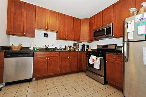 868 Huntington Ave #2 Photo 1
