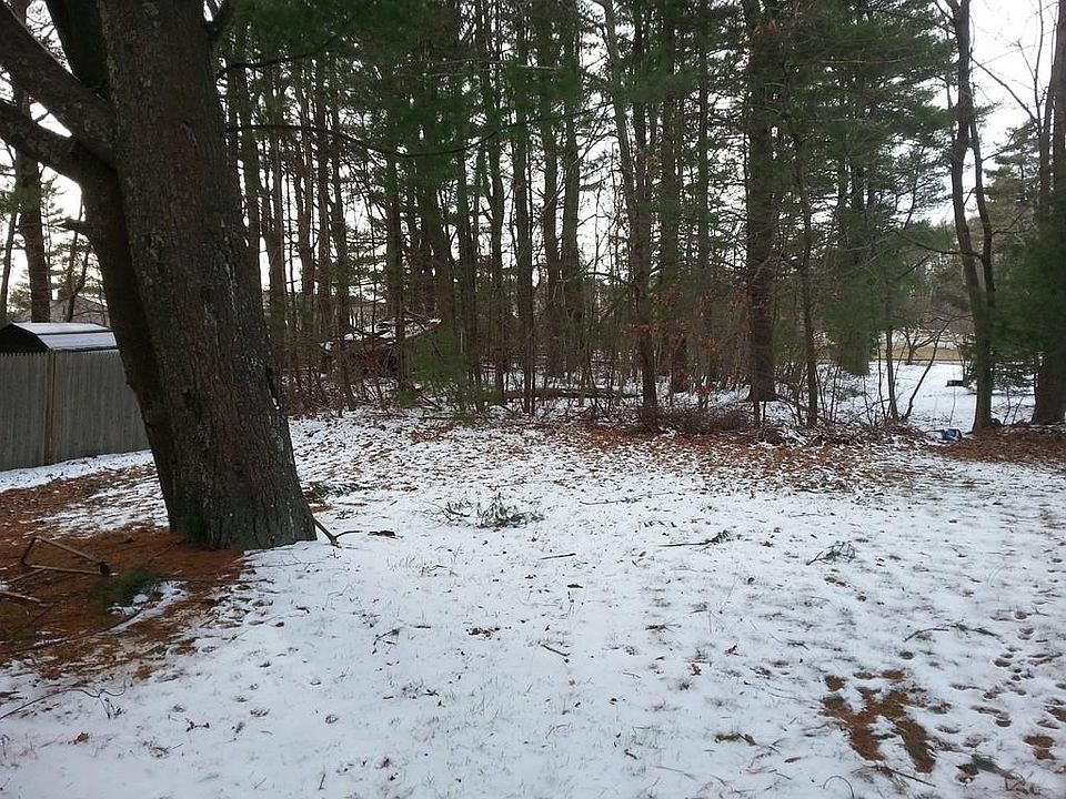 2nd image of 96 Baylies Rd