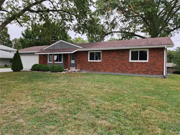 5304 Frederick Ave, Saint Joseph, MO 64506