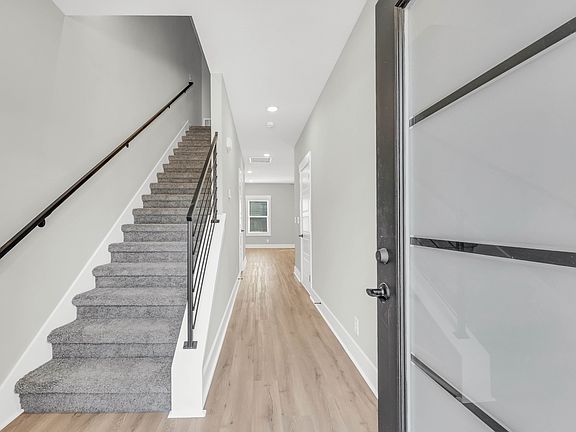 3rd image of 1502 Jonathan Wade Cir