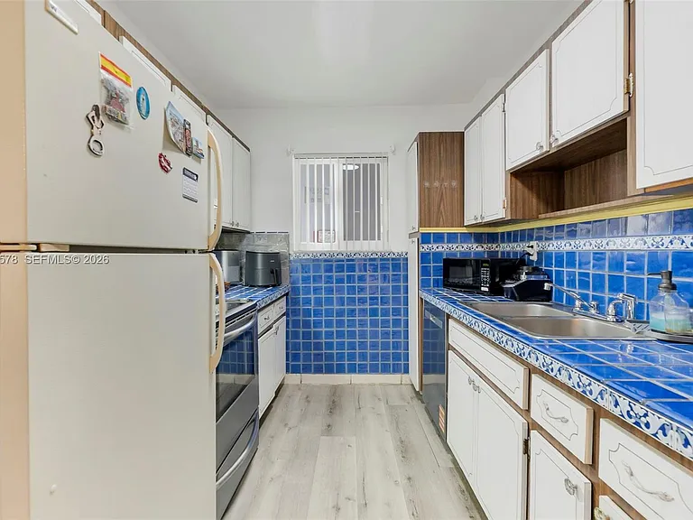 900 SW 84th Ave #412A — Photo 11