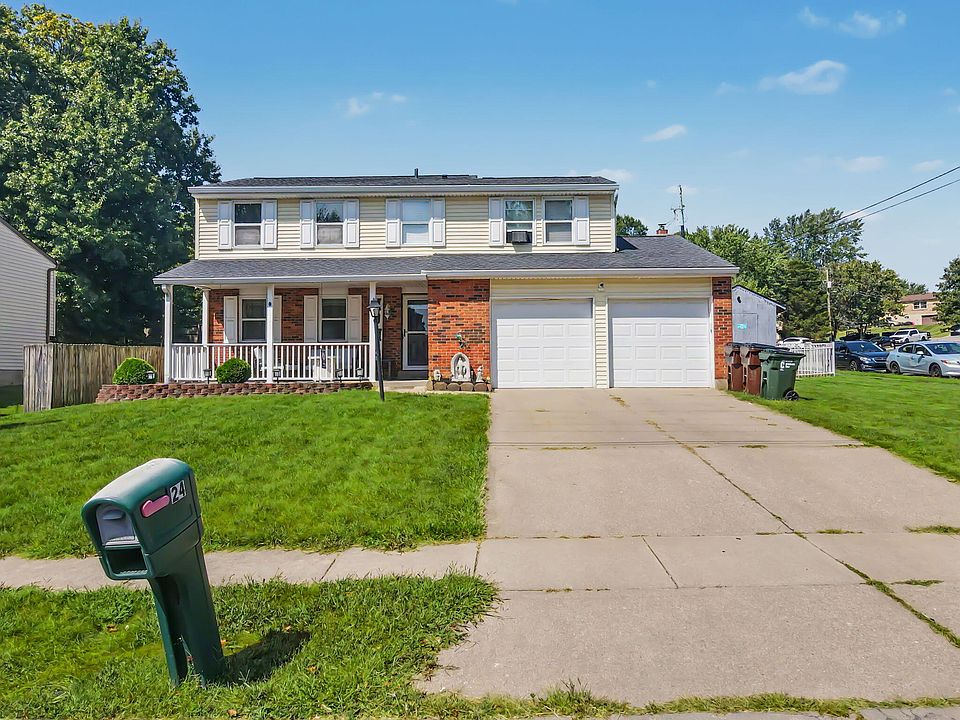 1st image of 24 Hideaway Dr