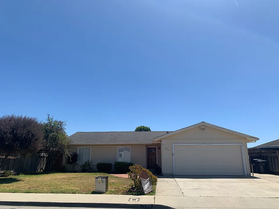 786 McKenzie Ave