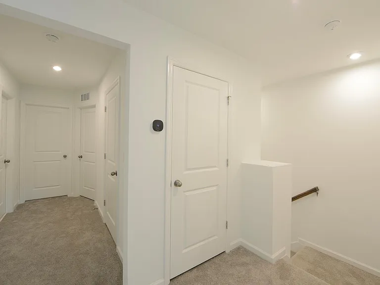 1180 Lakeshore Breeze Pl — Photo 10