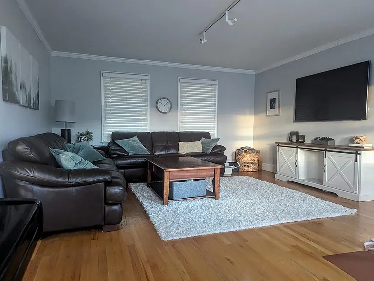 7 Westview Ave — Photo 3