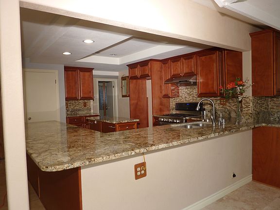 5th image of 1713 N Oakwood Ave