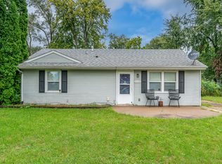 3102 W 68th St, Davenport, IA 52806