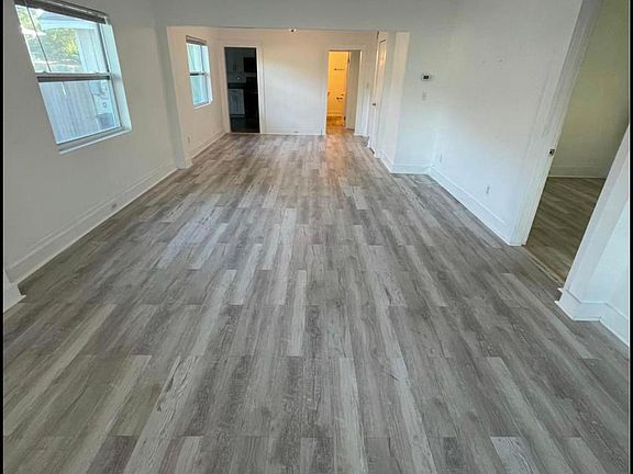 2nd image of 817 Grand Central St