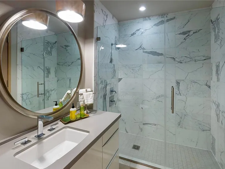 888 Kapiolani Blvd #4501 — Photo 5