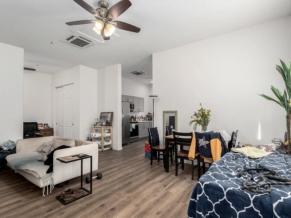 509 W McDowell Rd #103