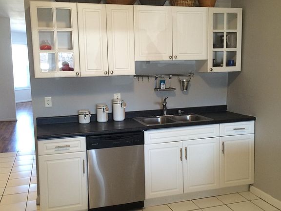 3rd image of 1665 W Wrightwood Ave #1