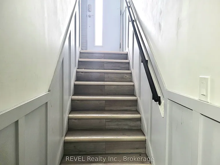 5675 Peer St — Photo 2