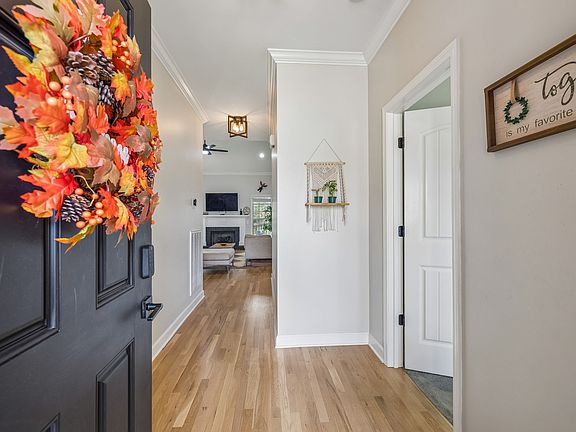 2nd image of 1012 Rudder Dr