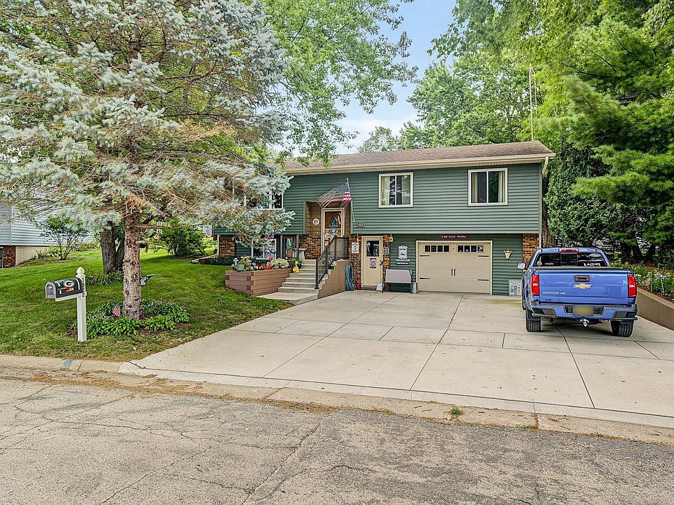 1st image of 1822 1st Ave
