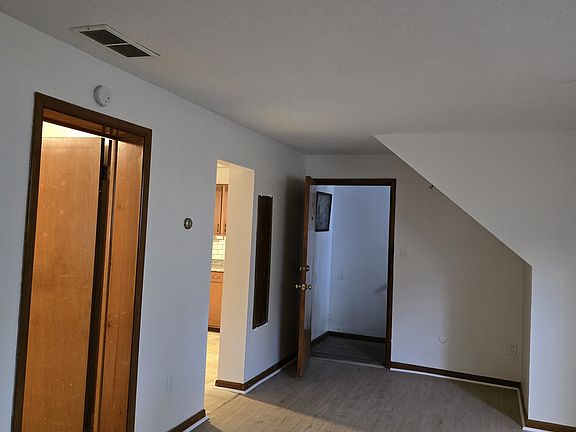 3rd image of 1811 Cromwell Dr #1811