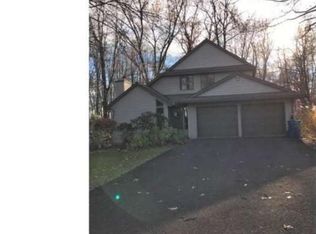 6 Hardy Ln, Fleetwood, PA 19522