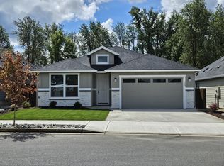 733 NW 28th St, Battle Ground, WA 98604